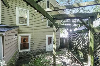 2253 Edsall Avenue, New York City, NY 10463 - Photo 20