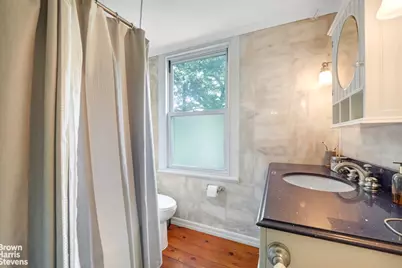 2253 Edsall Avenue, New York City, NY 10463 - Photo 14