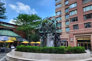 393 W 49th St, New York, NY 10019 - Photo 16