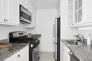 245 E 25th St, New York City, NY 10010 - Photo 12