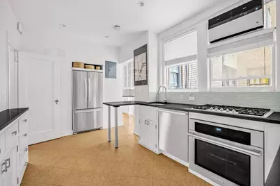 130 E 75th Street #3B, New York City, NY 10021 - Photo 8