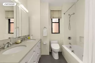 21 E 10th St, New York City, NY 10003 - Photo 10