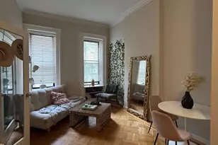 110 E 61st St, New York City, NY 10021 - Photo 1