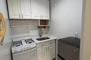 110 E 61st St, New York City, NY 10021 - Photo 12