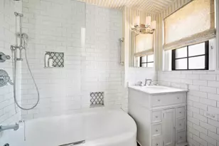 400 E 59th St, New York City, NY 10022 - Photo 8