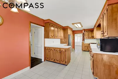 142-15 Newport Avenue, New York City, NY 11694 - Photo 24