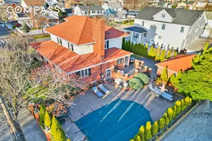 142-15 Newport Ave, New York City, NY 11694 - Photo 56