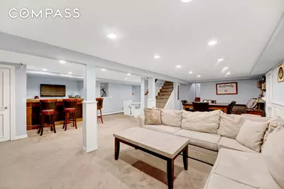 142-15 Newport Avenue, New York City, NY 11694 - Photo 34