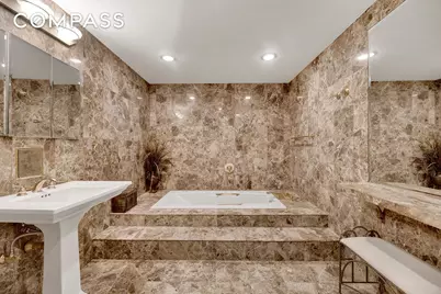 142-15 Newport Avenue, New York City, NY 11694 - Photo 32