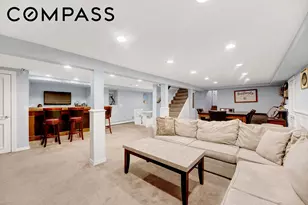 142-15 Newport Ave, New York City, NY 11694 - Photo 34