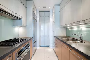 151 E 58th St, New York City, NY 10022 - Photo 2