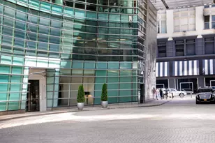 151 E 58th St, New York City, NY 10022 - Photo 6