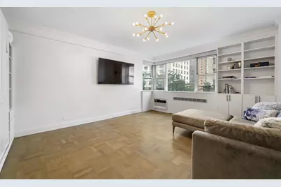 30 W 60th Street #8-L, New York City, NY 10023 - Photo 2
