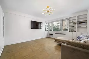 30 W 60th St, New York City, NY 10023 - Photo 2