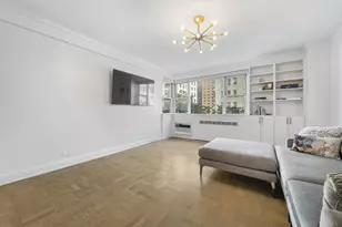 30 W 60th St, New York City, NY 10023 - Photo 4