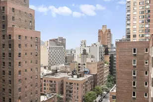 345 W 58th St, New York City, NY 10019 - Photo 2