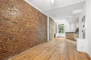 208 E 90th St, New York City, NY 10128 - Photo 2