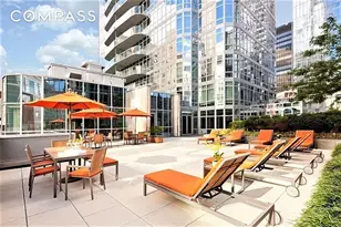 555 W 59th St, New York City, NY 10019 - Photo 16