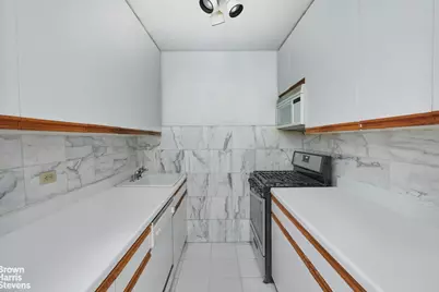 300 E 33rd Street #2LK, New York City, NY 10016 - Photo 22