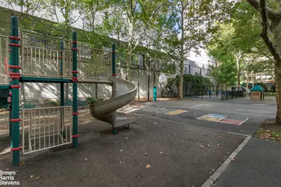 300 E 33rd Street #2LK, New York City, NY 10016 - Photo 18