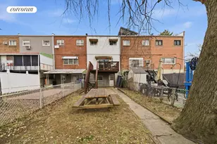 4246 E Tremont Ave, New York City, NY 10465 - Photo 24