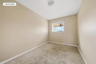 4246 E Tremont Ave, New York City, NY 10465 - Photo 16