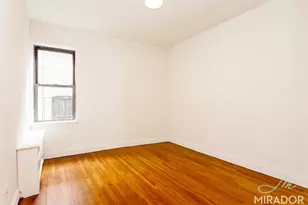 425 E 74th St, New York City, NY 10021 - Photo 2