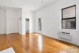 425 E 74th St, New York, NY 10021 - Photo 2