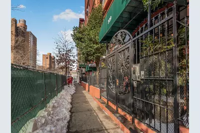 305 E 108th Street #4B, New York, NY 10029 - Photo 12