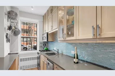 424 E 52nd Street #3A, New York City, NY 10022 - Photo 22