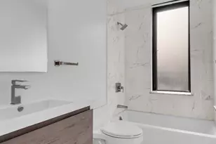 445 5th Ave, New York City, NY 10016 - Photo 10