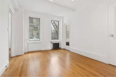 325 W 45th Street #820, New York City, NY 10036 - Photo 6