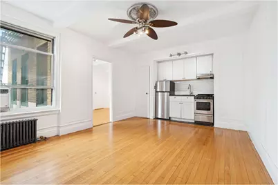 325 W 45th Street #820, New York, NY 10036 - Photo 4