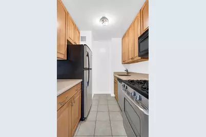 301 E 79th Street #28P, New York City, NY 10075 - Photo 4