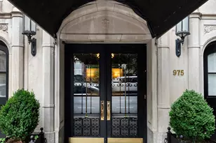 975 Park Ave, New York City, NY 10028 - Photo 10