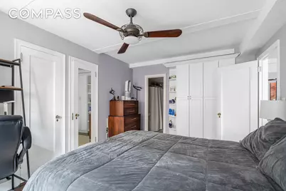 321 E 43rd Street #708, New York, NY 10017 - Photo 8