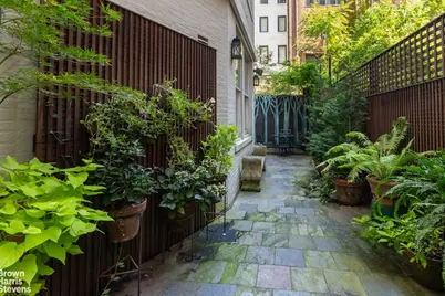 109 E 69th Street, New York City, NY 10021 - Photo 8