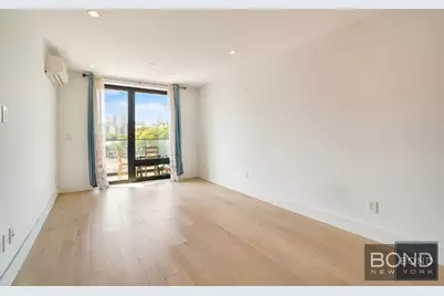 11-07 Welling Court #4C, Astoria, NY 11102 - Photo 4