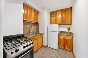 60 E 9th St, New York City, NY 10003 - Photo 6