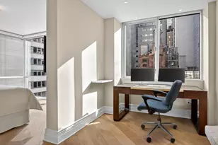 60 E 55th St, New York City, NY 10022 - Photo 10