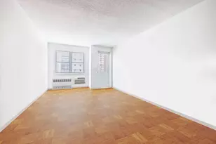 170 W 23rd St, New York, NY 10011 - Photo 8