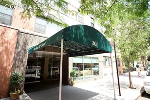 301 E 69th St, New York, NY 10021 - Photo 8