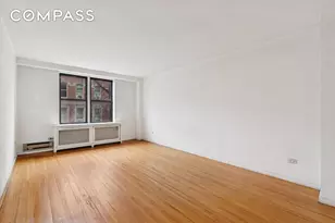 350 Bleecker St, New York, NY 10014 - Photo 2