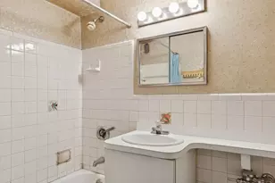 350 Bleecker St, New York, NY 10014 - Photo 8