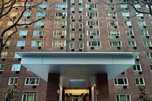 345 W 58th St, New York City, NY 10019 - Photo 16