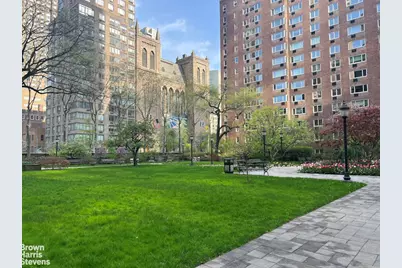 345 W 58th Street #7XY, New York City, NY 10019 - Photo 12