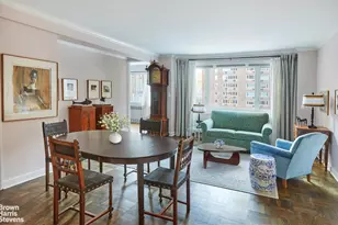 345 W 58th St, New York City, NY 10019 - Photo 1