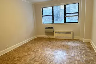 442 W 57th St, New York City, NY 10019 - Photo 4