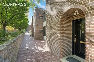 37 Henry St, New York City, NY 11201 - Photo 2