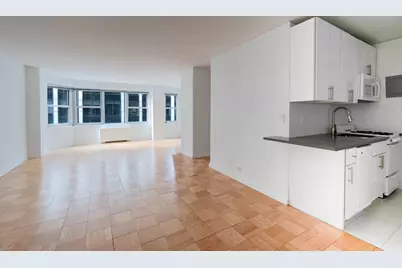 77 W 55th Street #4C, New York City, NY 10019 - Photo 4